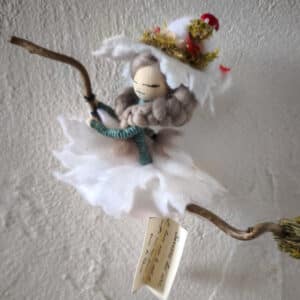 Nimbusya – La Sorcière des airs (blanche)