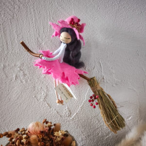 Nimbusya – La Sorcière des airs (rose)