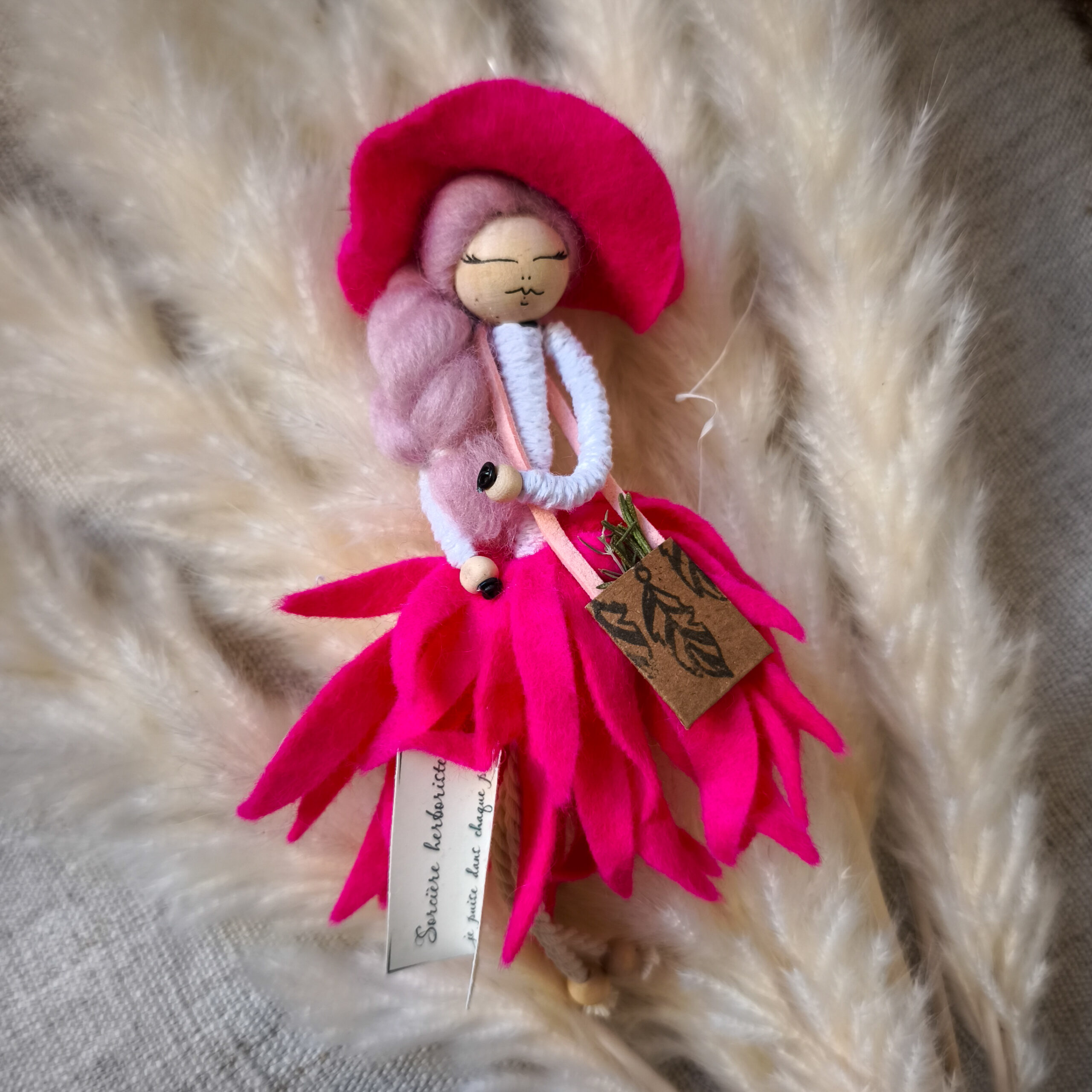 sorcière décorative artisanale