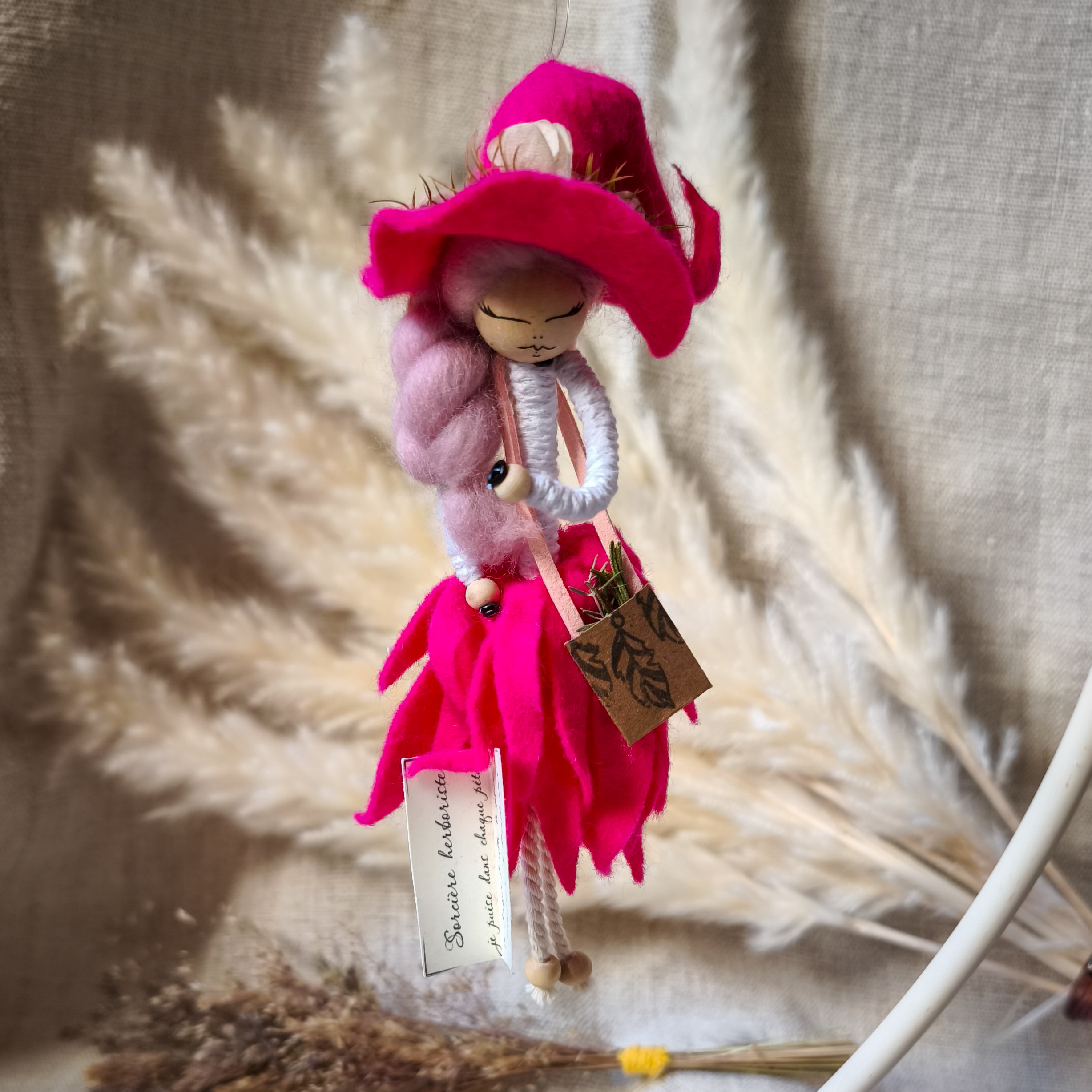 Sorcière Herboriste – Belladona fushia