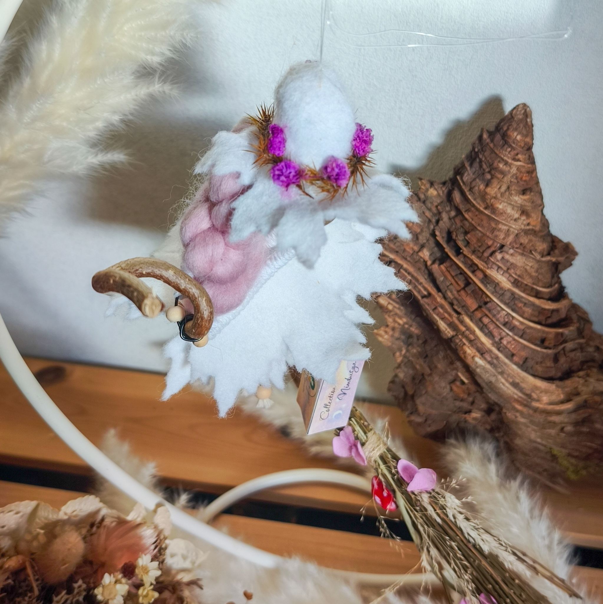 Sorcière artisanale blanche