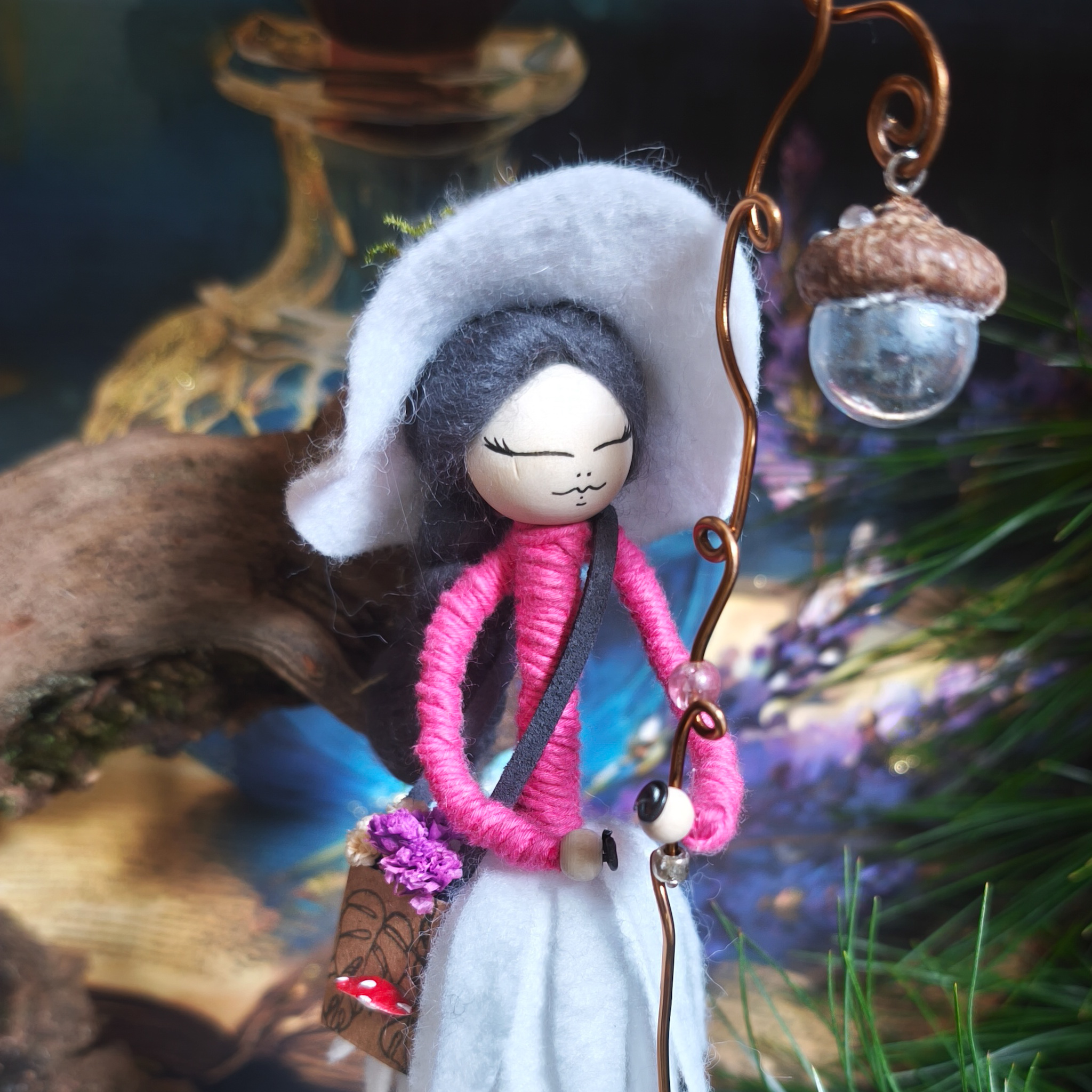 sorcière artisanale à la lanterne